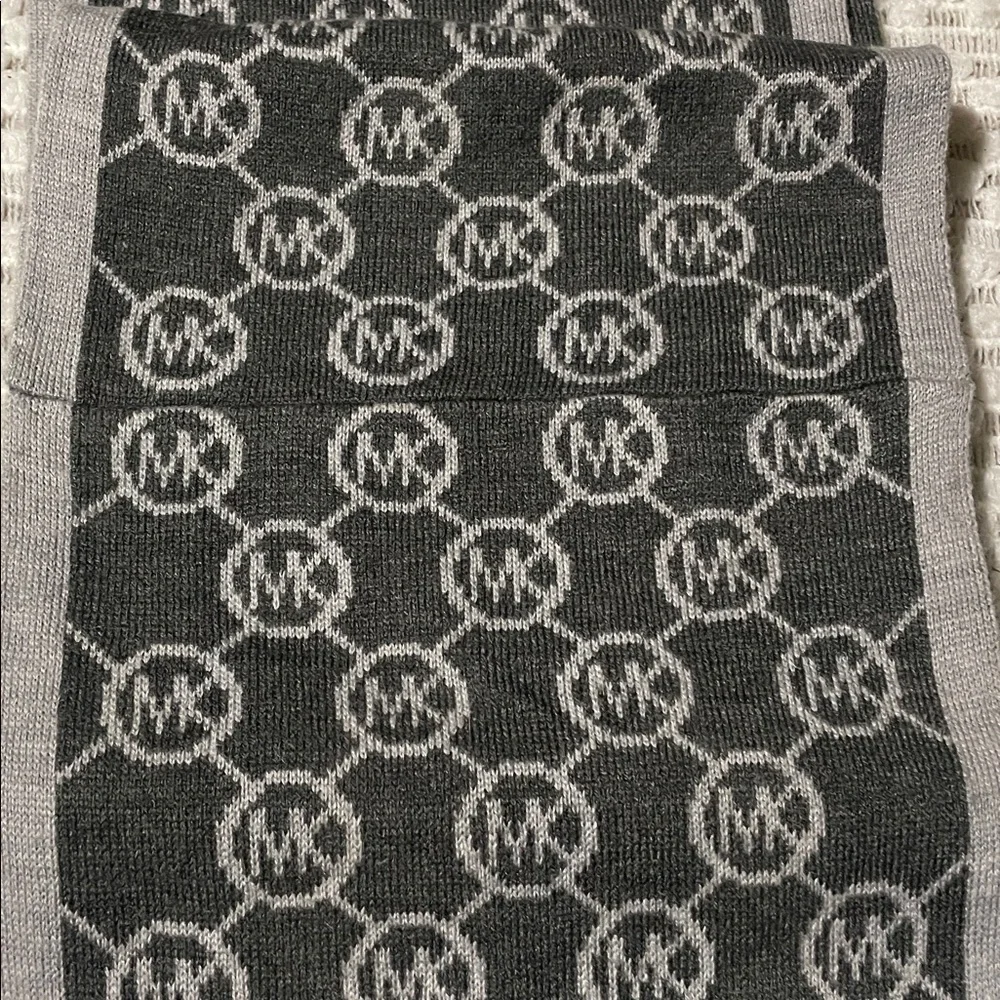 Michael Kors Infinity Scarf